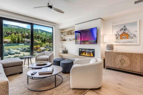 Electric Pass Lodge 303 by Snowmass Mountain Lodging