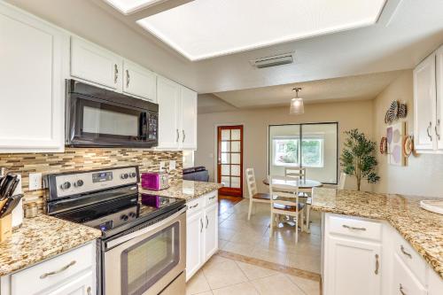 Sun Lakes Home with 3 Pools in Retirement Community in Sun Lakes
