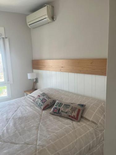 One-Bedroom Apartment image 1