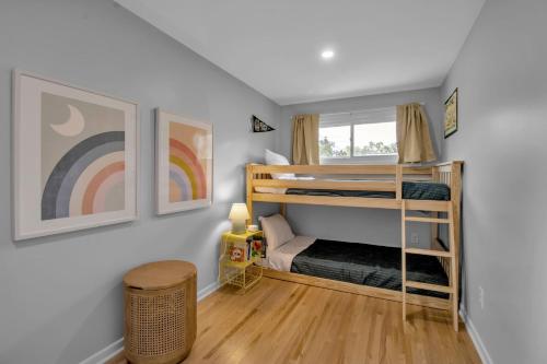 Family Friendly, Fenced Yard, Patio, L2 EV in Buffalo, USA