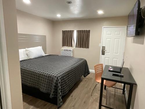 State Motel in South Gate, USA