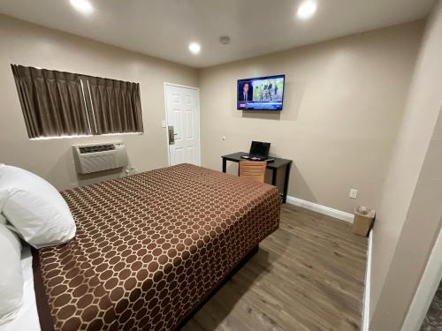 State Motel in South Gate, USA