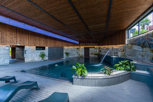 Swimmingpool, Refúgio de luxo com spa, piscina interior e exterior - Pedra Aguda Spa (Refugio de luxo com spa, piscina interior e exterior - Pedra Aguda Spa) in Povolide