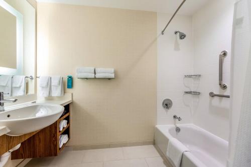 SpringHill Suites by Marriott Dallas Plano/Frisco - image 12