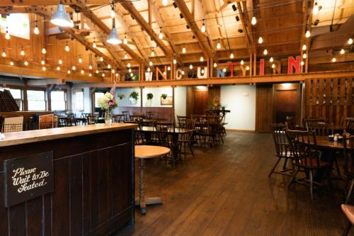 Brown County Inn - 레스토랑