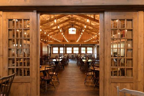 Brown County Inn - 레스토랑