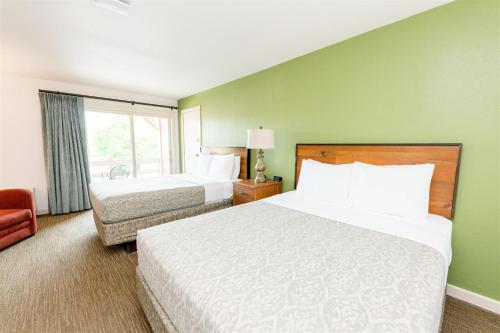 Brown County Inn