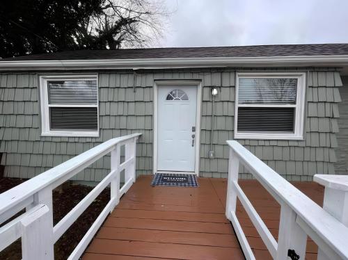 Cozy 1-Bedroom Haven in Knoxvilles Heart in Knoxville, USA