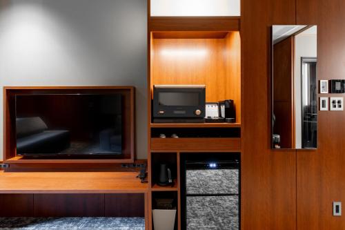 Executive Suite Concept Room