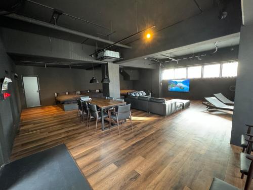 Black Villa Naha 最大8名宿泊可 136平米 美栄橋駅 徒歩1分
