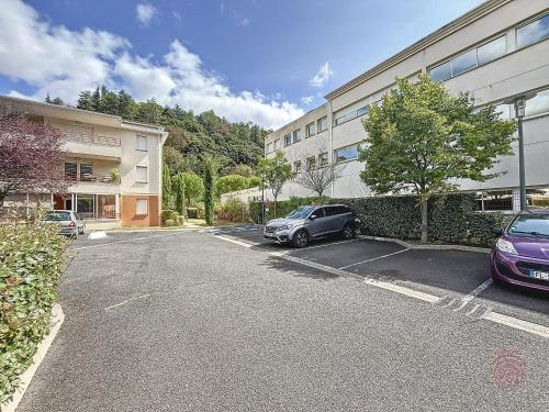Appartement Lamalou-les-Bains, 2 pièces, 2 personnes - FR-1-451-167 (Appartement F2 climatise a Lamalou-les-Bains, terrasse, proche centre et thermes, animaux acceptes -) in Lamalou Les Bains