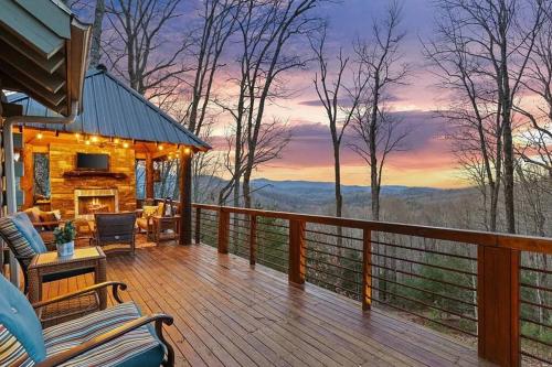 Luxe Big Canoe Lodge - Blue Ridge - Mountain Views in Aska, Vereinigte Staaten von Amerika