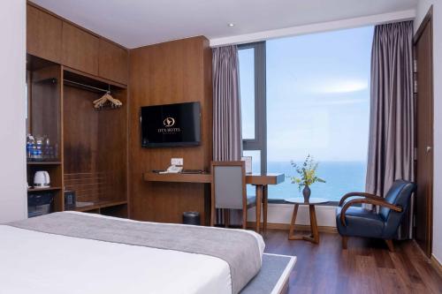 Superior Double or Twin Room with Sea View image 10