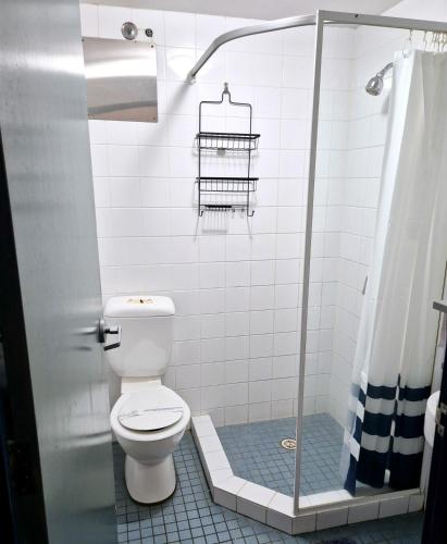 Boardrider Backpackers and Budget Motel - image 10