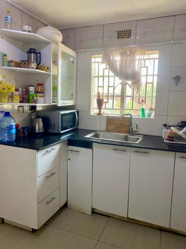 Home stay with Joy - image 4