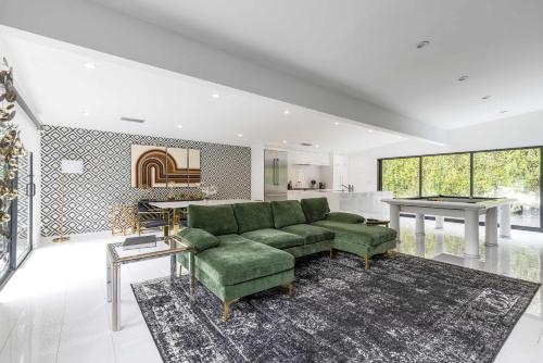 3M Hollywood Exclusive Oasis in Los Angeles, USA