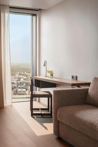 room detail thumbnail 1