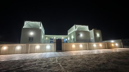 Al Jiwirah Nights Chalet أستراحة ليالي الجويرة (Al Jiwirah Nights Chalet أستراحة ليالي الجويرة) in Hilf