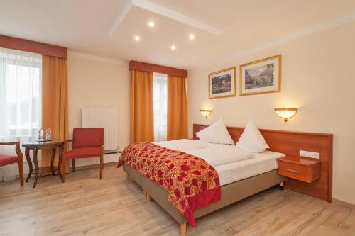Comfort Triple Room with Shower