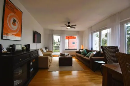Sonnige 4 Zimmer Ferienwohnung nähe See bis zu 6 Personen in Eriskirch, Deutschland