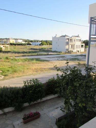 Luis Apartments - image 2