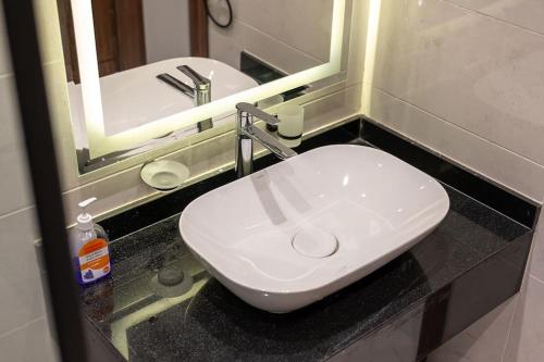 Mohandeseen Luxury Apartment