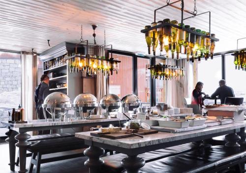 Food and beverages, Langley Hotel Tango in Saint-Martin-de-Belleville