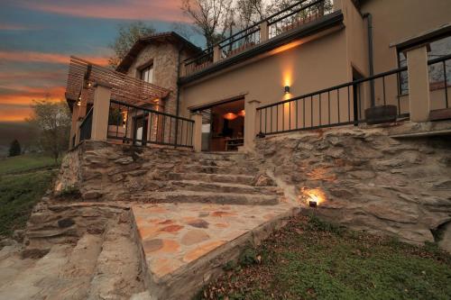 Nuit romantique , rencontre avec la nature gîte à louer Rivèrenert