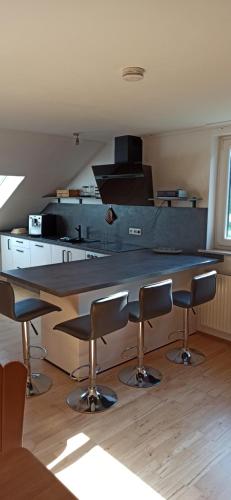 Konyha, Die Starken in Zeil am Main