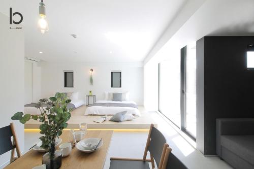 bHOTEL Heiwaodori 1002 - High Rise Apt Famous Hiroshima dori 6ppl