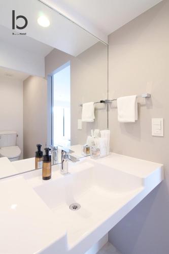 b hotel Heiwaodori 1002 - High Rise Apt Famous Hiroshima dori 6ppl - image 2