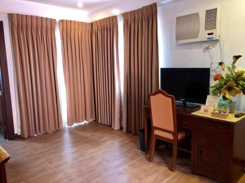 Deluxe Family Room image 1