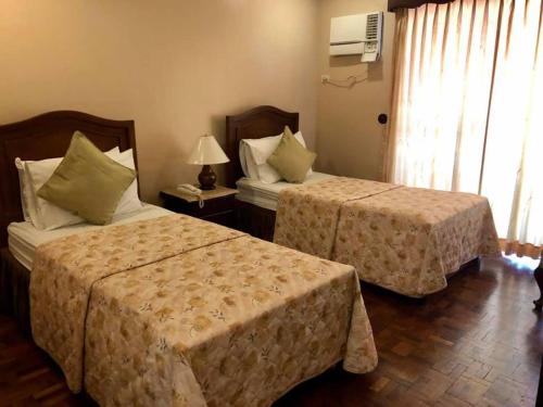 Deluxe Double or Twin Room with Balcony image 1