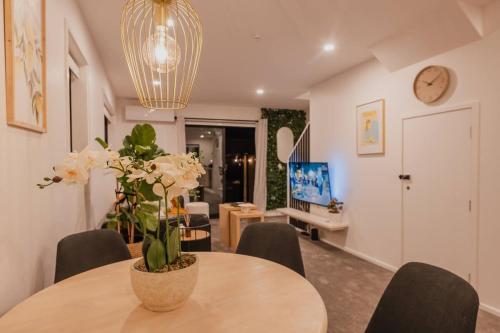 Where Home Meets Serenity in Christchurch in بابانيو