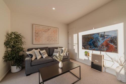 Garden View 2-Bedroom Getaway in Christchurch in Phillpstown