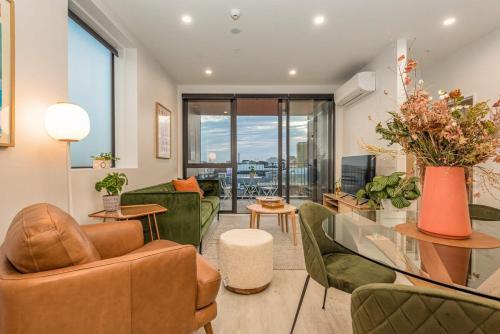 Luxury Life Galore - Sleeps 4, Christchurch