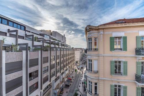 Cannes Hoche 1 BDR Apartment
