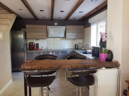 Maison entière 120 m2 Aix en Provence 4 chambres Maison entière 120 m2 Aix en Provence 4 chambres