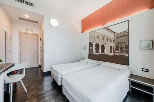 Hotel Milano Navigli - image 7