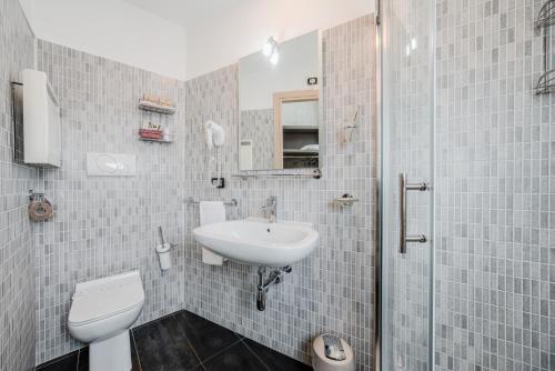 Hotel Milano Navigli - image 6