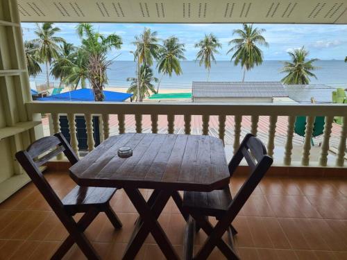 . Apartment seaview Pirates Terrace