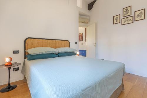 GuestHost - Dreaming Bologna Central Apartment, Болонья (фото 11)