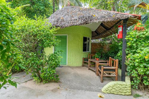 room detail thumbnail 2