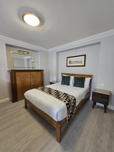 Aspen Serviced Apartments - image 8