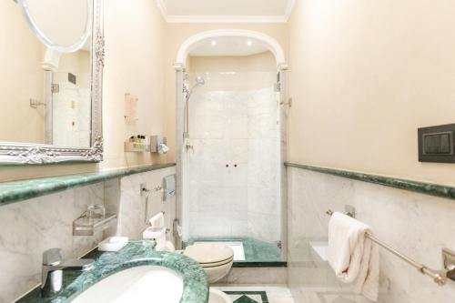 Single Room image 9