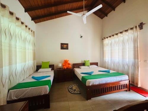 Triple Room with Private Bathroom image 8