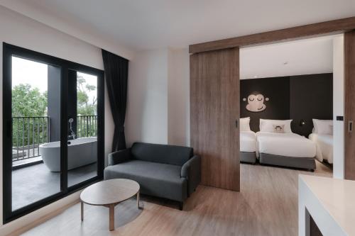 room detail thumbnail 0