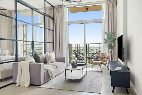 Silkhaus Vacation Homes in Collective Tower Luxurious 2BDR, Dubaï