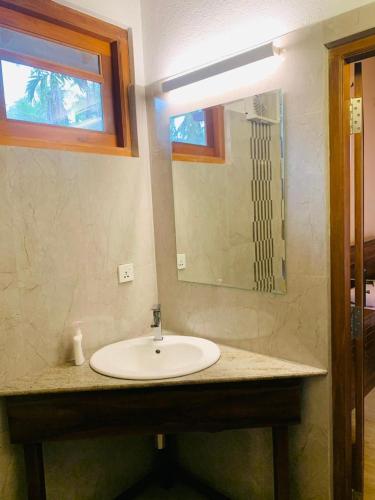 Deluxe Double Room with Balcony image 1