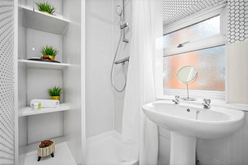 Modern 3 Bedroom House - Parking - Garden - Excellent Location - Top Rated - 181A, Birmingham (fotografie 5)